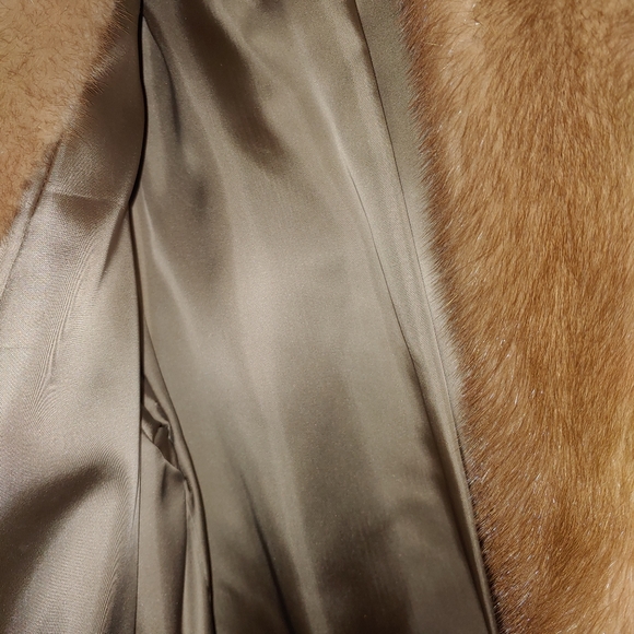 Macys Coat - Picture 3 of 8